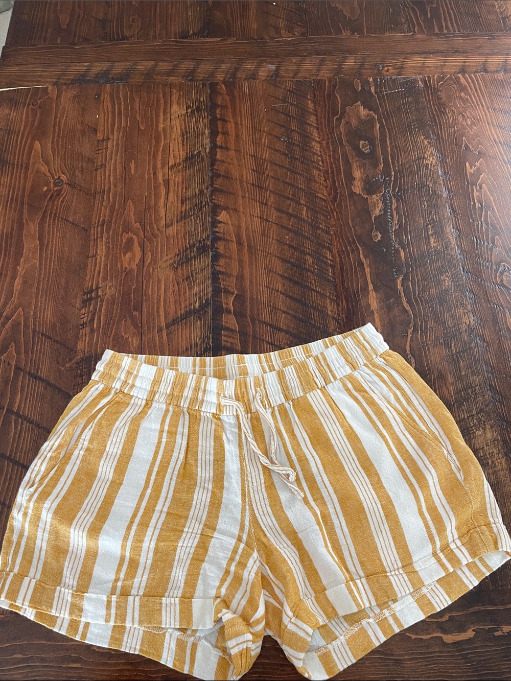 Mustard yellow and cream drawstring short